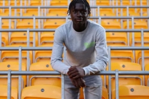 华体会官网-官方：狼队与俱乐部青训马特乌斯-马内签下首份职业合同