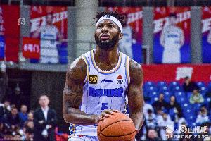 华体会APP-记者：北京男篮大概率上报杰曼和奥莫特两名外援的优先续约权