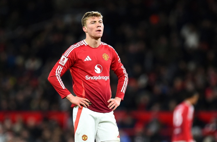 华体会官网-斯基拉：米兰商谈500万欧租借霍伊伦，选择买断费4000万到4500万