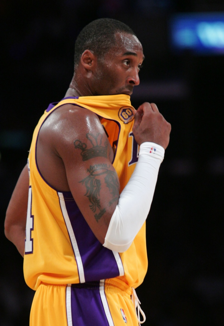 华体会APP-泰伦-卢回忆科比：每日追求卓越 新人加入必遭单挑挑战