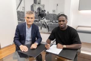 华体会APP-与拉比奥特斗殴离队!官方：博洛尼亚1950万欧签马赛前锋乔纳森-罗